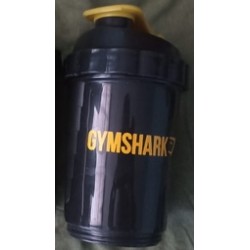 SHAKER NEGRO CON PASTILLERO 600ML